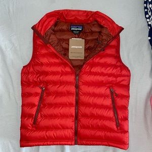 Brand new! Red men’s Patagonia goose filled down vest!